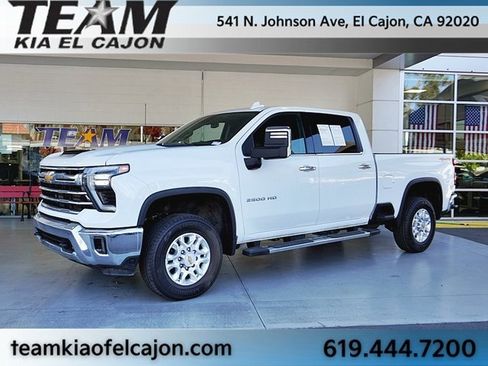 Used 2024 Chevrolet Silverado 2500 LTZ image 5