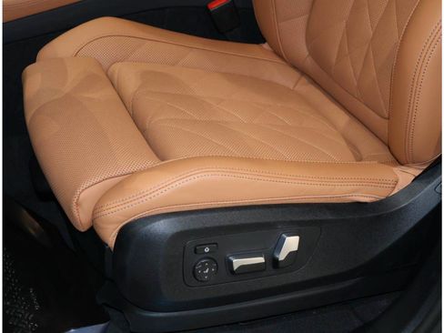 Used 2026 BMW X5 xDrive40i w/ Premium Package AWD/4WD image 14
