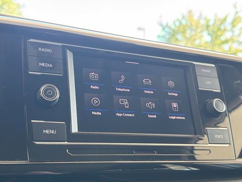 Certified 2024 Volkswagen Taos S AWD/4WD image 21