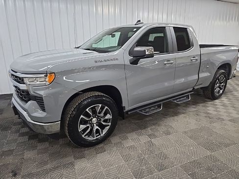 Used 2024 Chevrolet Silverado 1500 LT image 6