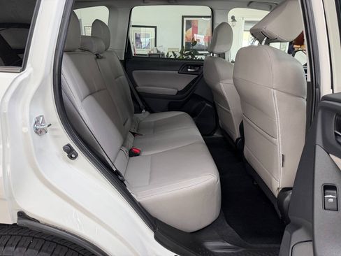 Used 2017 Subaru Forester 2.5i Limited AWD/4WD image 15