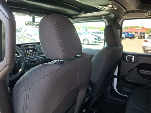 Used 2023 Jeep Wrangler Unlimited Sport AWD/4WD image 21
