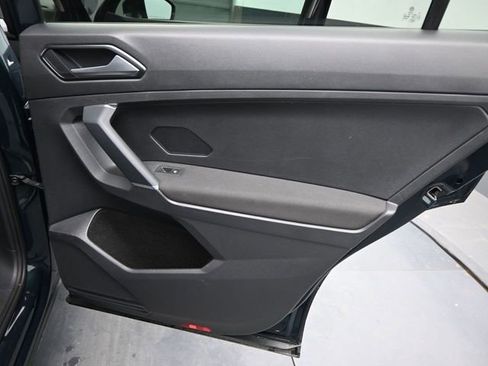 Used 2018 Volkswagen Tiguan S FWD image 23