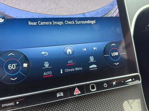 Used 2023 Mercedes-Benz C 300 Sedan image 19