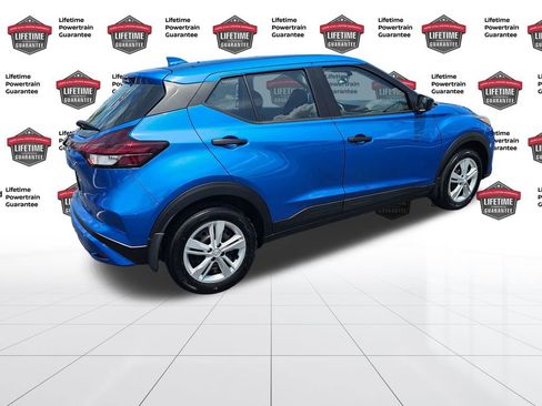 Certified 2025 Nissan Kicks Play S image 7
