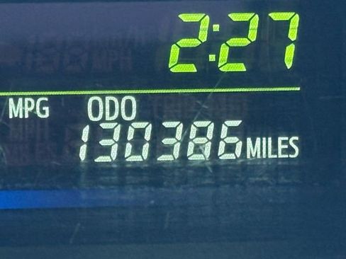 Used 2012 Toyota Prius V Three image 8