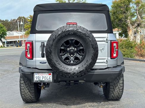 Certified 2022 Ford Bronco Badlands w/ Sasquatch Package image 11