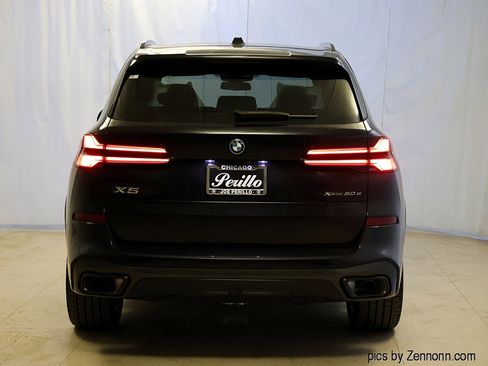 New 2026 BMW X5 xDrive50e w/ Executive Package image 7