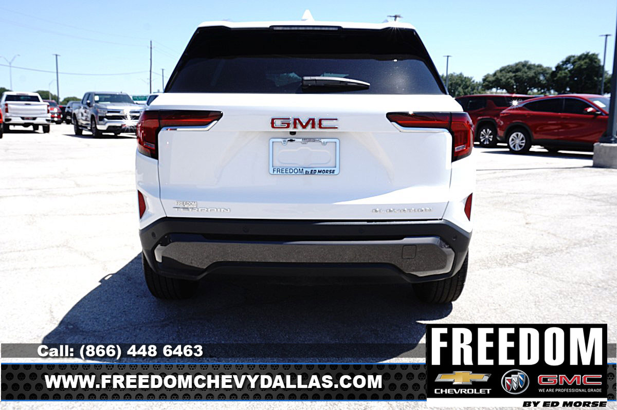 New 2026 GMC Terrain Elevation w/ Elevation Premium Package FWD image 6