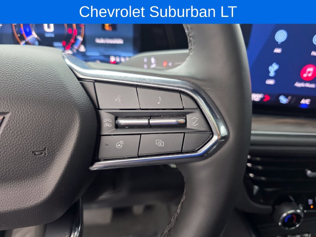 Used 2025 Chevrolet Suburban LT w/ Comfort Package RWD image 21