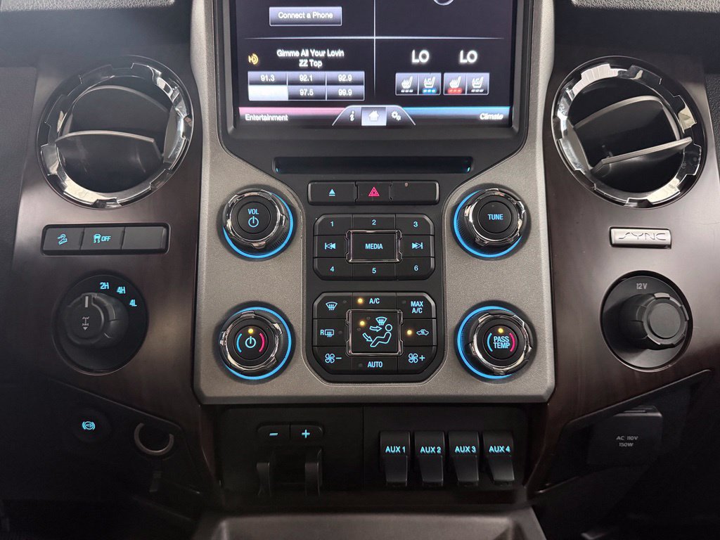 Used 2016 Ford F250 Lariat w/ Lariat Ultimate Package AWD/4WD image 28