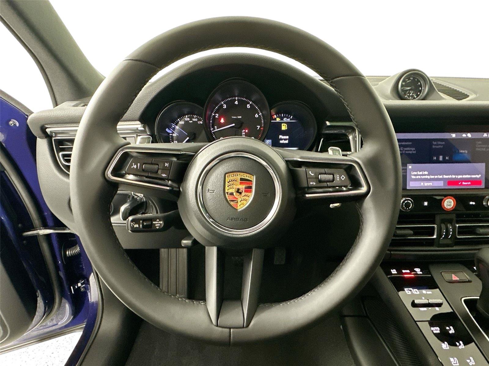 Certified 2026 Porsche Macan Turbo AWD/4WD image 20