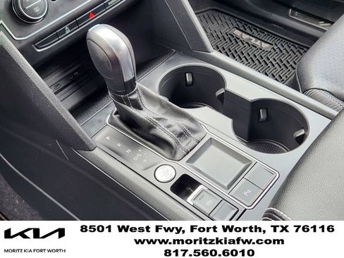 Used 2021 Volkswagen Atlas Cross Sport SE w/ Panoramic Sunroof Package FWD image 19
