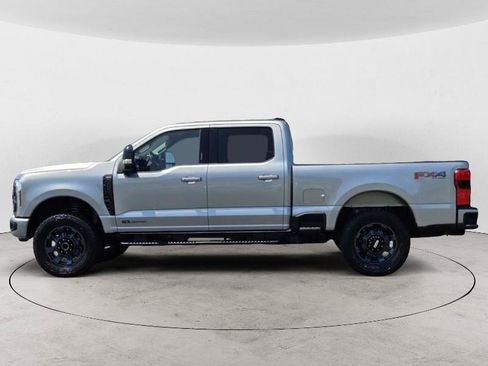Used 2024 Ford F250 Lariat w/ Lariat Ultimate Package AWD/4WD image 6