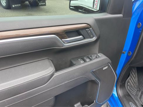 Used 2025 Chevrolet Silverado 1500 RST AWD/4WD image 11