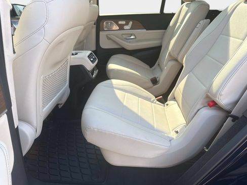 Used 2022 Mercedes-Benz GLS 450 4MATIC image 12