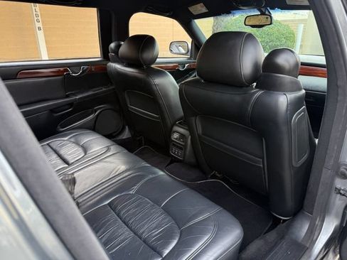 Used 2004 Cadillac De Ville Limousine FWD image 40