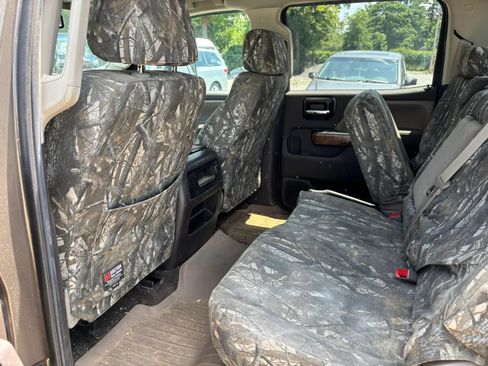 Used 2015 GMC Sierra 3500 SLE w/ SLE Preferred Package AWD/4WD image 12