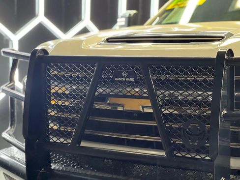 Used 2020 Chevrolet Silverado 3500 High Country w/ Technology Package image 6