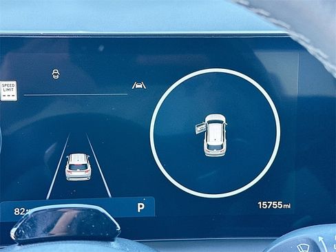 Used 2025 Hyundai Tucson Limited image 12