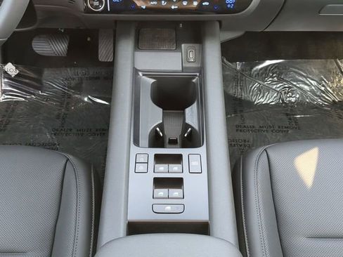 Used 2023 Hyundai Ioniq 6 SEL image 18