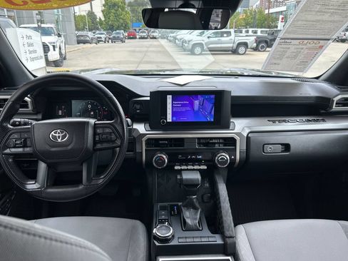 Certified 2025 Toyota Tacoma SR5 AWD/4WD image 13