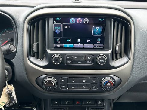 Used 2015 Chevrolet Colorado Z71 w/ LPO, Gearon Divider Package RWD image 23