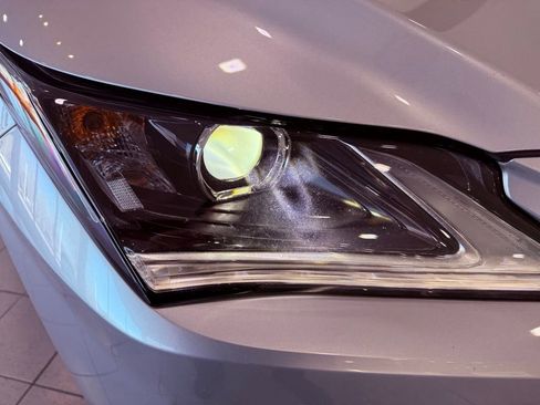 Used 2019 Lexus RX 350L FWD image 16