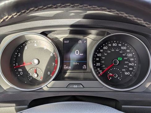 Used 2020 Volkswagen Tiguan SE R-Line image 11