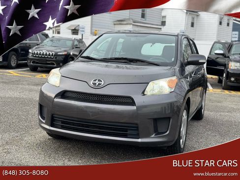 Used 2009 Scion xD image 1