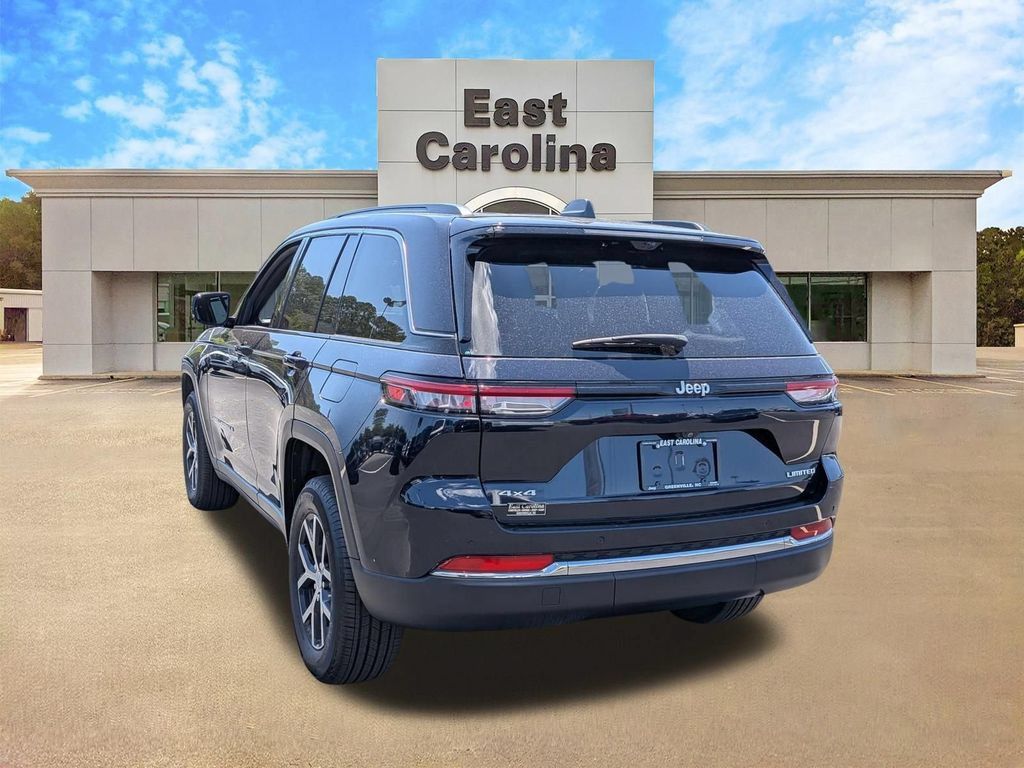 Certified 2024 Jeep Grand Cherokee Limited w/ Luxury Tech Group II AWD/4WD image 5