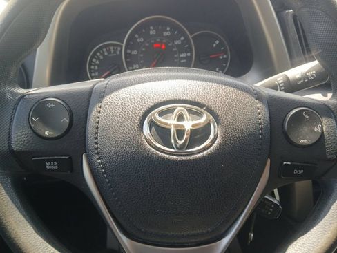 Used 2016 Toyota RAV4 LE FWD image 21