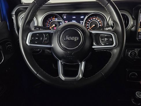 Used 2023 Jeep Gladiator Overland image 20