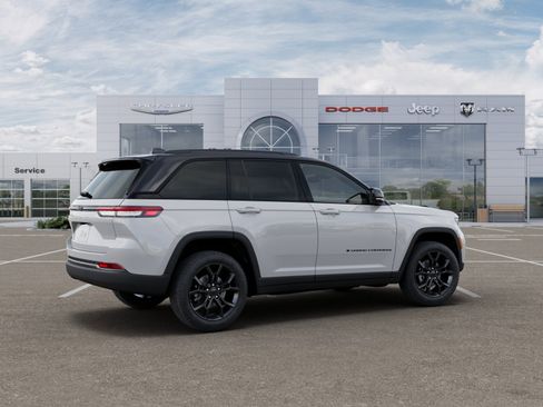 New 2025 Jeep Grand Cherokee Limited image 30