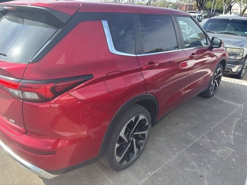 Used 2022 Mitsubishi Outlander SE image 6