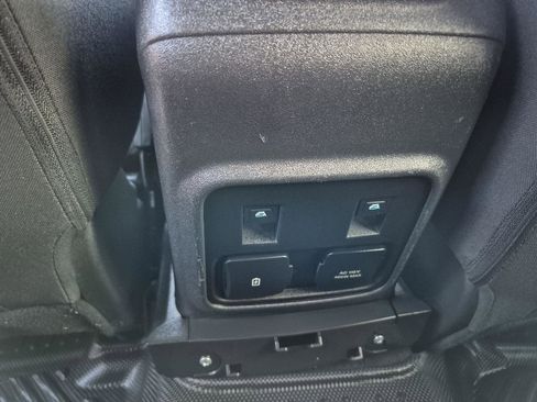 Certified 2023 Ford Bronco Outer Banks w/ Sasquatch Package image 18