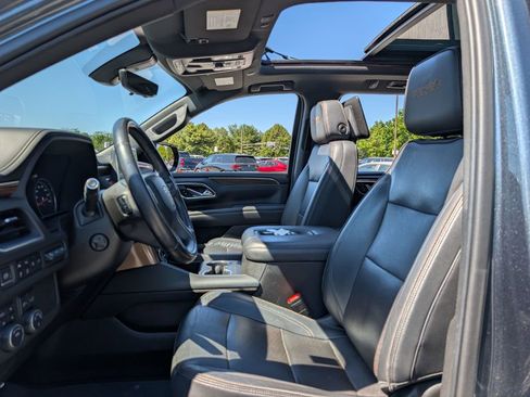 Used 2021 Chevrolet Suburban High Country AWD/4WD image 12