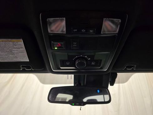 Used 2020 Toyota Tacoma TRD Off-Road image 23