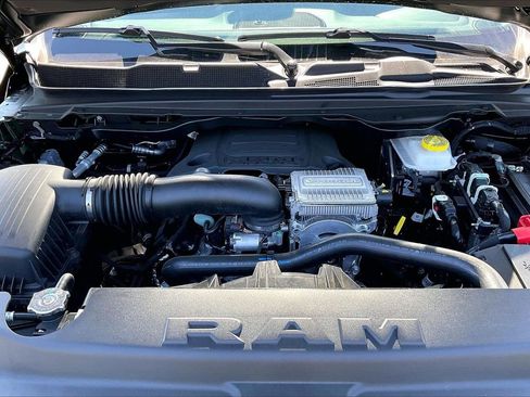 New 2026 RAM 1500 4x4 Crew Cab image 37