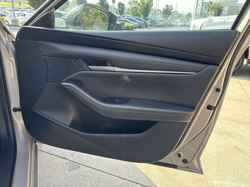 Used 2025 MAZDA MAZDA3 s Sport FWD image 28