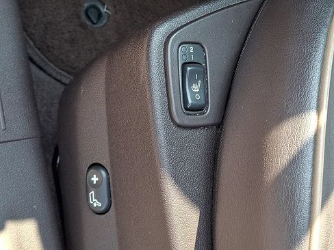 Used 2011 Chevrolet Malibu LTZ FWD image 26