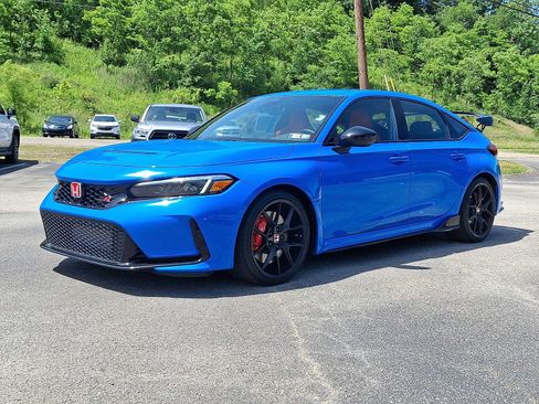 Used 2024 Honda Civic Type R image 3