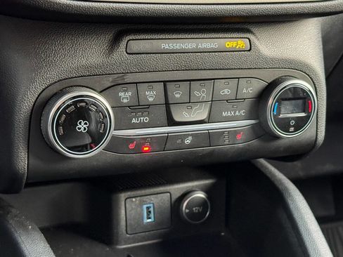 Used 2020 Ford Escape SEL image 29