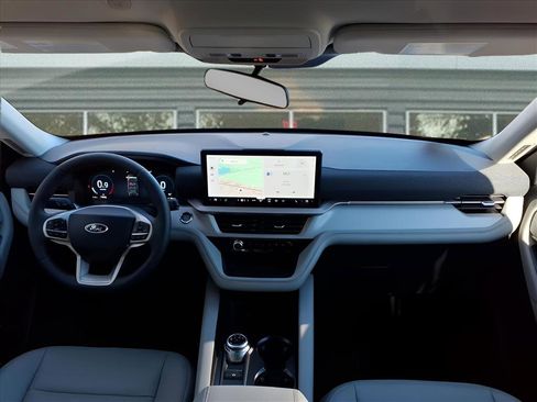 New 2026 Ford Explorer Active w/ Active Comfort Package image 10