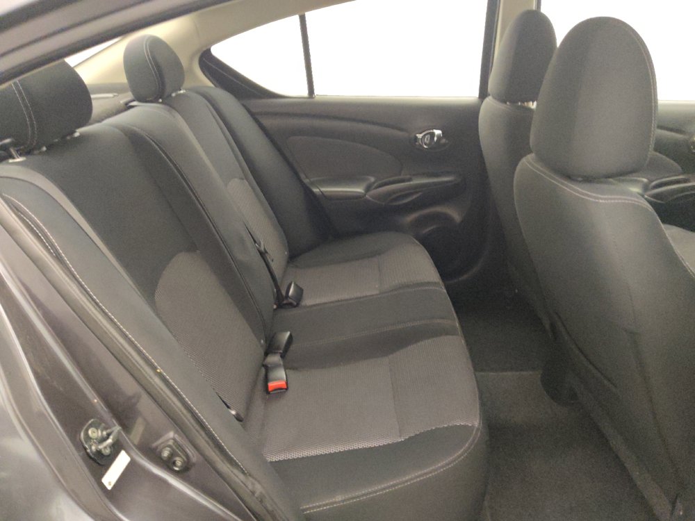 Used 2015 Nissan Versa SV FWD image 19