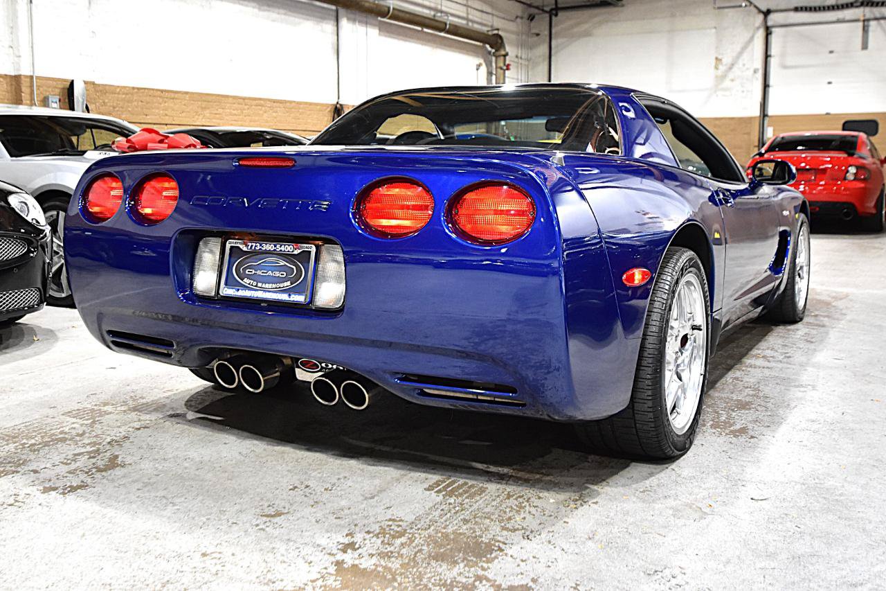 Used 2004 Chevrolet Corvette Z06 w/ Z06 Preferred Equipment Group RWD image 10