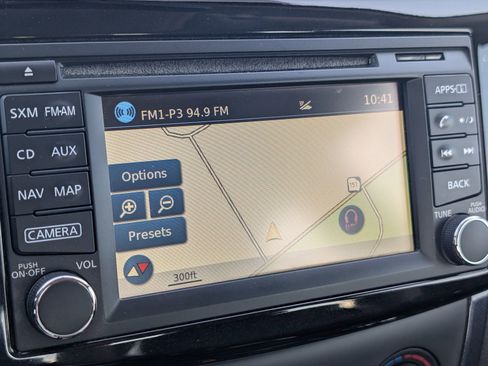 Used 2017 Nissan Sentra SR w/ SR Premium Technology Package image 21