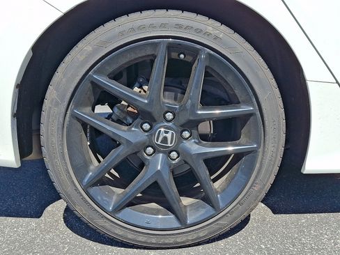 Used 2023 Honda Civic Sport image 11