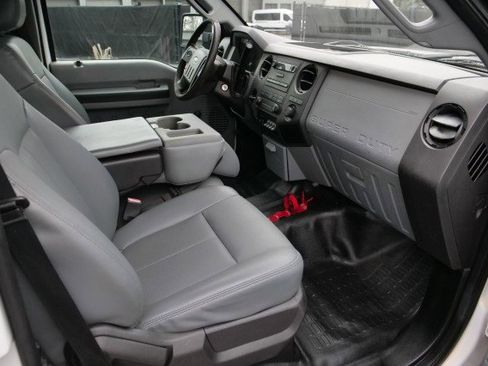 Used 2014 Ford F450 XL w/ Trailer-Tow Package image 38