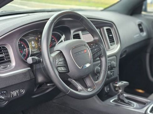 Used 2021 Dodge Charger SXT image 11